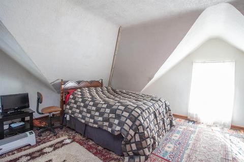 819 Bertch Ave, Waterloo, IA 50702 photo 10