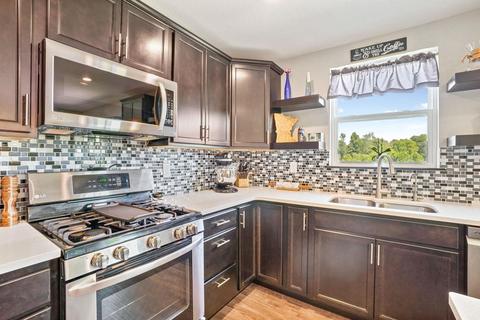 4432 Charm Dr, Waterloo, IA 50701 photo 10