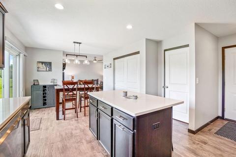 4432 Charm Dr, Waterloo, IA 50701 photo 11
