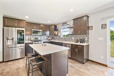 4432 Charm Dr, Waterloo, IA 50701 photo 7