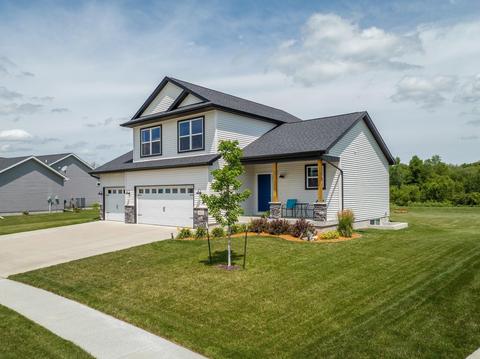 4432 Charm Dr, Waterloo, IA 50701 photo 1