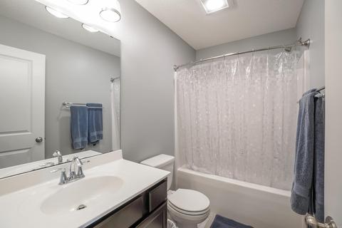 4432 Charm Dr, Waterloo, IA 50701 photo 18