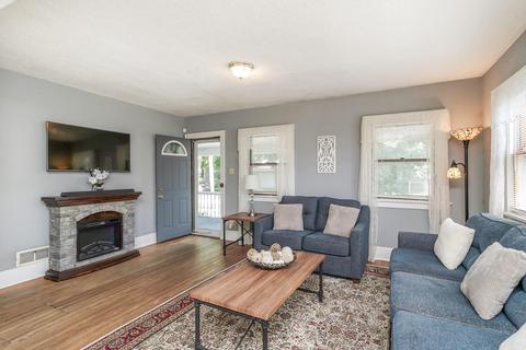 710 Moir St, Waterloo, IA 50701 photo 6