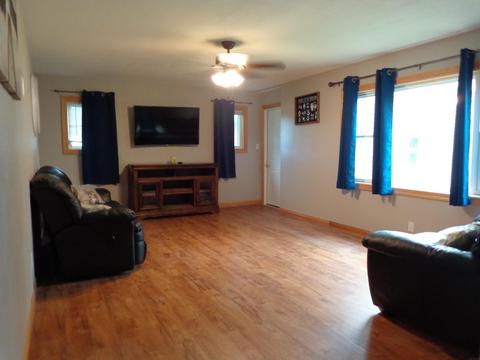 520 Main St, Plainfield, IA 50666 photo 7