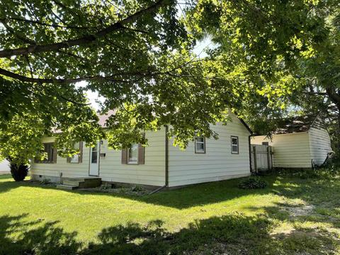 1728 E Ridgeway Ave, Waterloo, IA 50702 photo 15