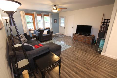 149 Letsch Rd, Waterloo, IA 50701 photo 3