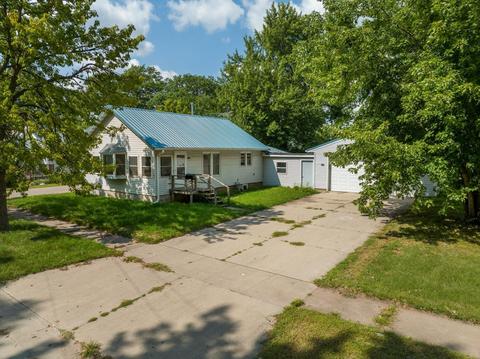 612 Upton Ave, Waterloo, IA 50701 photo 4