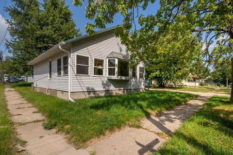 612 Upton Ave, Waterloo, IA 50701 photo 1