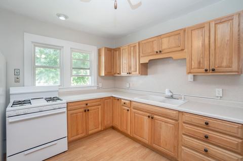 612 Upton Ave, Waterloo, IA 50701 photo 15