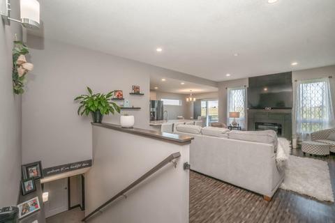 1306 Partridge Ln, Waterloo, IA 50701 photo 2