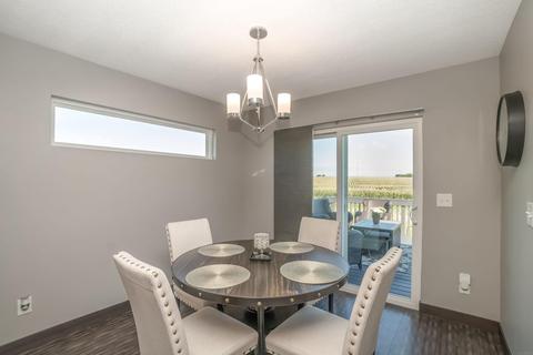 1306 Partridge Ln, Waterloo, IA 50701 photo 7