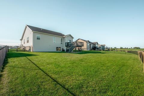1306 Partridge Ln, Waterloo, IA 50701 photo 30