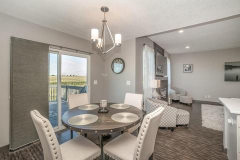 1306 Partridge Ln, Waterloo, IA 50701 photo 8