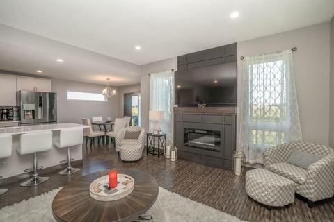 1306 Partridge Ln, Waterloo, IA 50701 photo 5