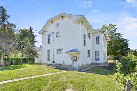 910 State St, Cedar Falls, IA 50613 photo 5