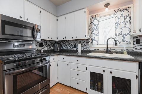 1600 E Mitchell Ave, Waterloo, IA 50702 photo 3