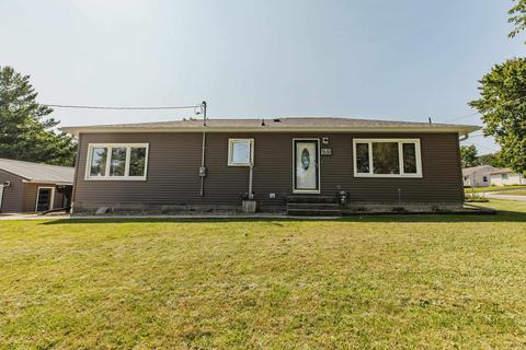 1600 E Mitchell Ave, Waterloo, IA 50702 photo 1