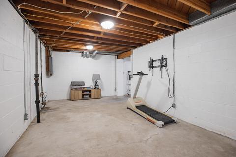 1600 E Mitchell Ave, Waterloo, IA 50702 photo 19