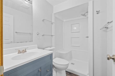 3836 Jay Ln, Waterloo, IA 50701 photo 21