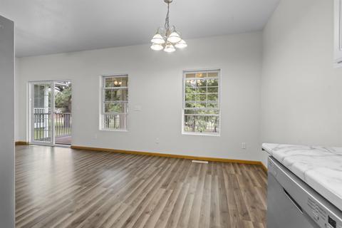 3836 Jay Ln, Waterloo, IA 50701 photo 9