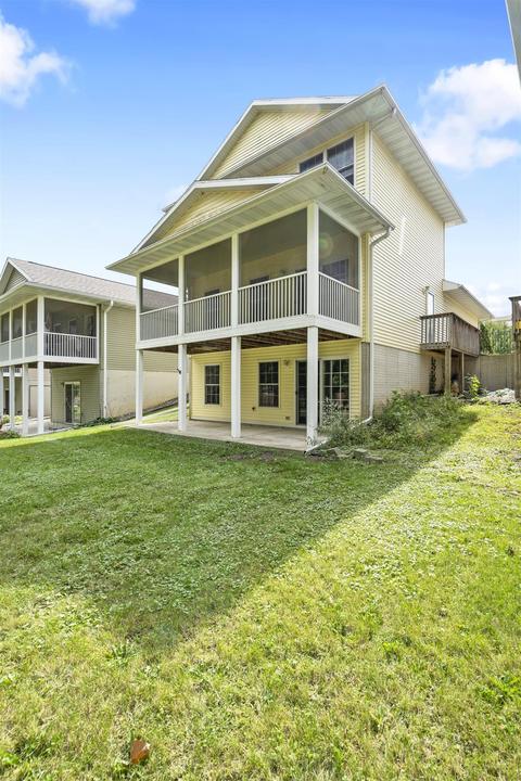 3836 Jay Ln, Waterloo, IA 50701 photo 2