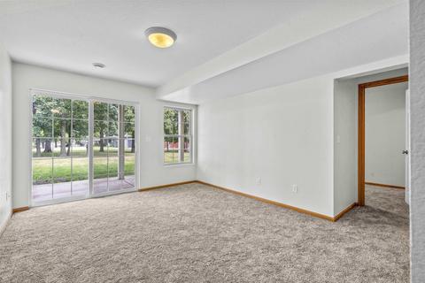 3836 Jay Ln, Waterloo, IA 50701 photo 17