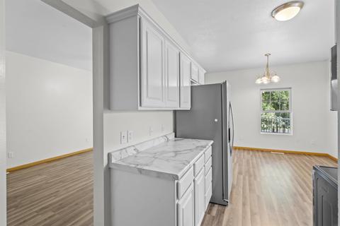 3836 Jay Ln, Waterloo, IA 50701 photo 8