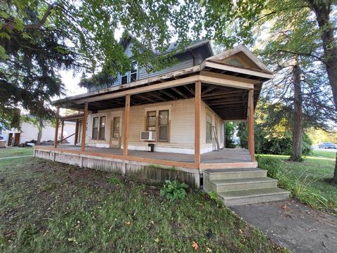 200 N Main St, Hazleton, IA 50641 photo 4