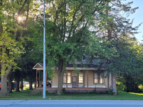 200 N Main St, Hazleton, IA 50641 photo 1