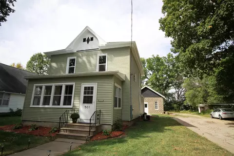 501 Locust St, La Porte City, IA 50651
