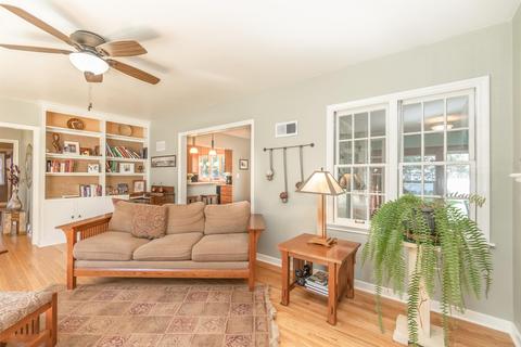 209 Ivanhoe Rd, Waterloo, IA 50701 photo 5