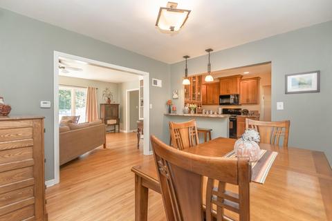 209 Ivanhoe Rd, Waterloo, IA 50701 photo 7