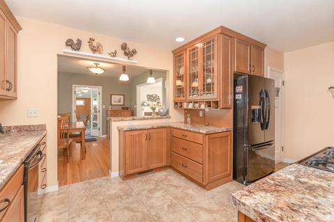 209 Ivanhoe Rd, Waterloo, IA 50701 photo 11