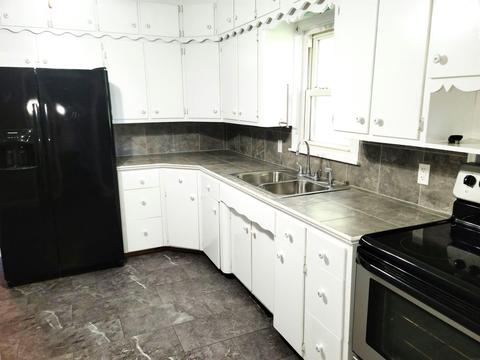 223 Wolf Ave, Readlyn, IA 50668 photo 5
