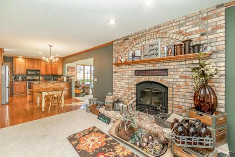 140 7th, Dike, IA 50624 photo 3