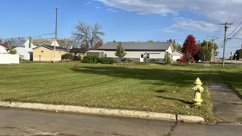 Lincoln-pleasant Hill, New Hampton, IA 50659