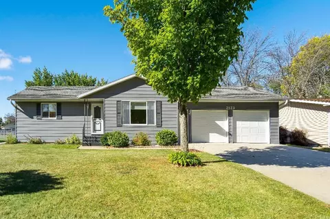 2123 3rd St, Gilbertville, IA 50634