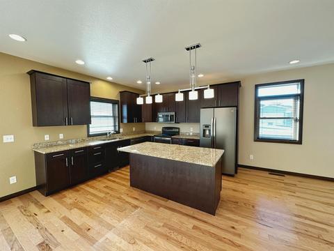 1205 Walnut St, Decorah, IA 52101 photo 10