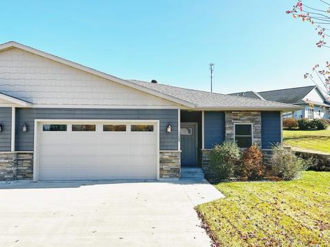 1205 Walnut St, Decorah, IA 52101 photo 1