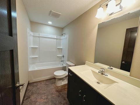 1205 Walnut St, Decorah, IA 52101 photo 19