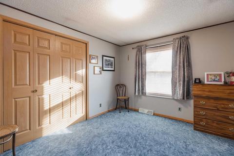 320 S Hackett Rd, Waterloo, IA 50701 photo 15