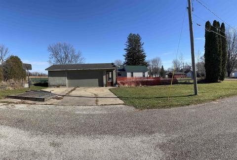 320 Cherry St, Sumner, IA 50674 photo 1
