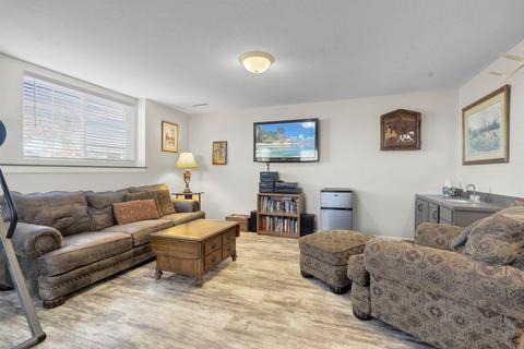 300 Maxwell Ct SW, Shellsburg, IA 52332 photo 19