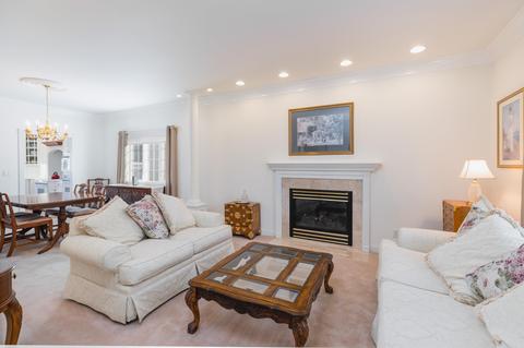 103 Ivanhoe Rd, Waterloo, IA 50701 photo 4