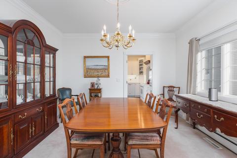 103 Ivanhoe Rd, Waterloo, IA 50701 photo 6