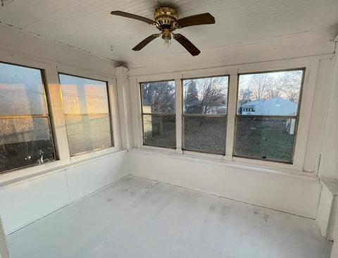 327 Summit Ave, Waterloo, IA 50701 photo 4