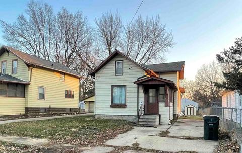 327 Summit Ave, Waterloo, IA 50701 photo 2