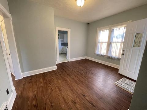 327 Summit Ave, Waterloo, IA 50701 photo 8