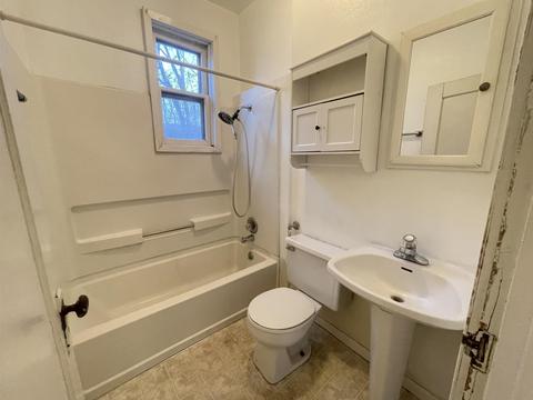 327 Summit Ave, Waterloo, IA 50701 photo 11