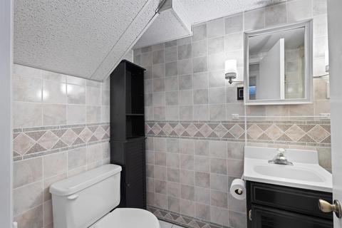 157 Pershing Rd, Waterloo, IA 50701 photo 22